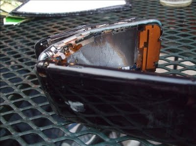 #08 Zerstörte iPhones