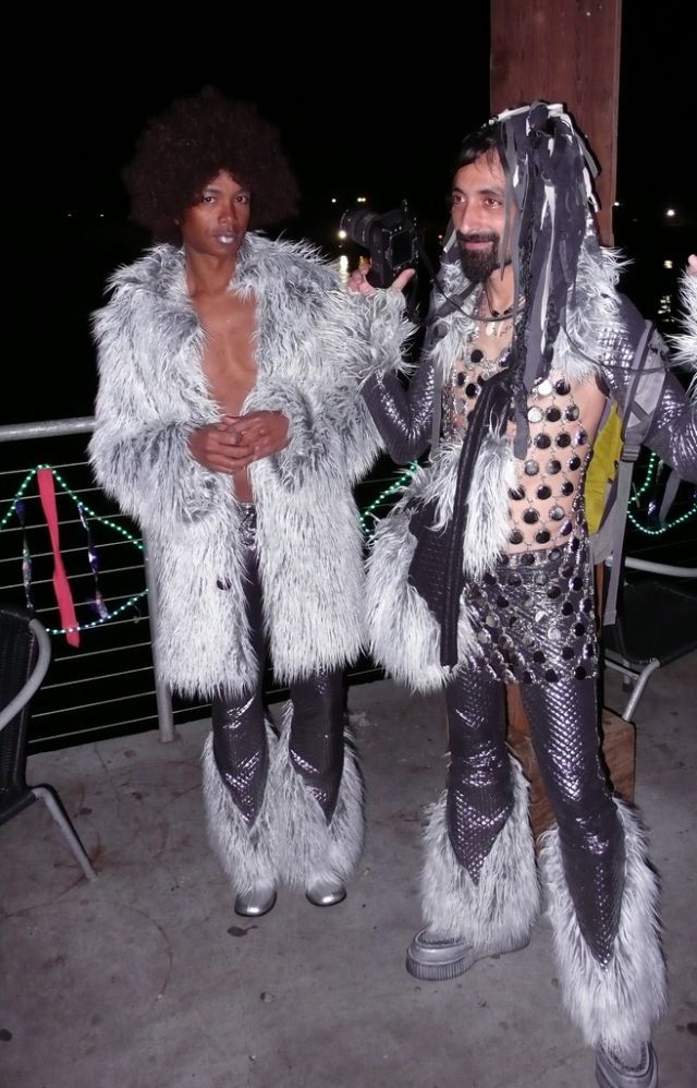 #32 Crazy Street Fashion