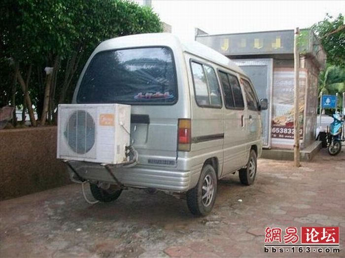 Chinesischer Kleinbus mit Klimaanlage