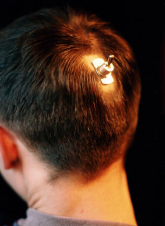 #05 Schalter am Hinterkopf