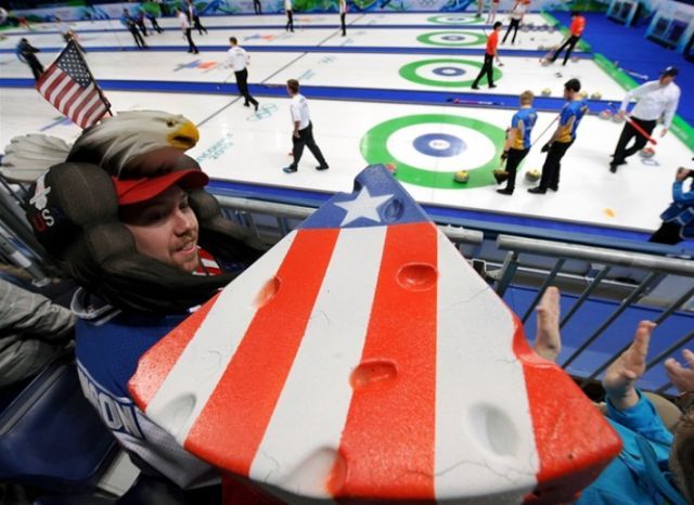 #33 Olympia Fans 2010