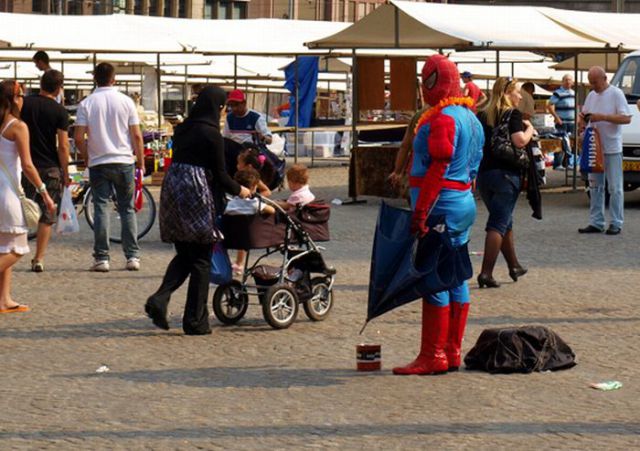 #21 Dicke Superhelden