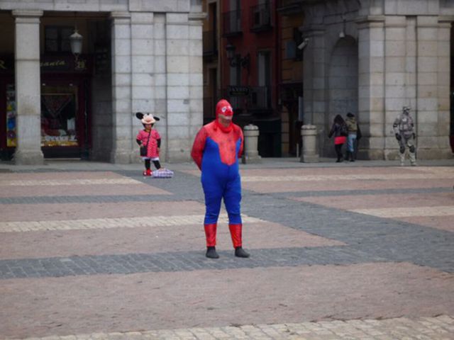 #48 Dicke Superhelden