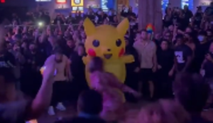 Pikachu im Moshpit