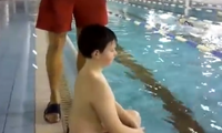 Badekappe aufsetzen like a Boss