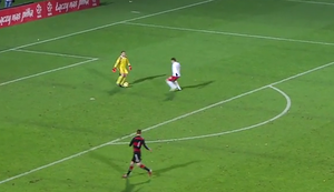 Mutige Torwartaktion