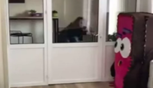 Die Tür klemmt irgendwie