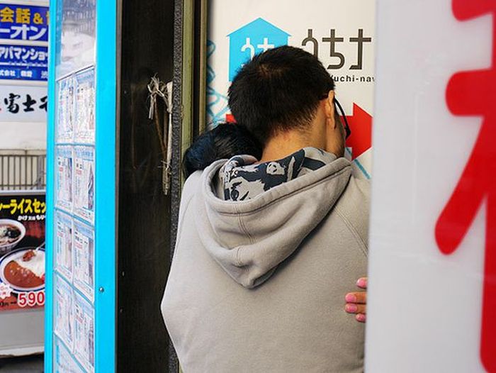 Keine echte Freundin?