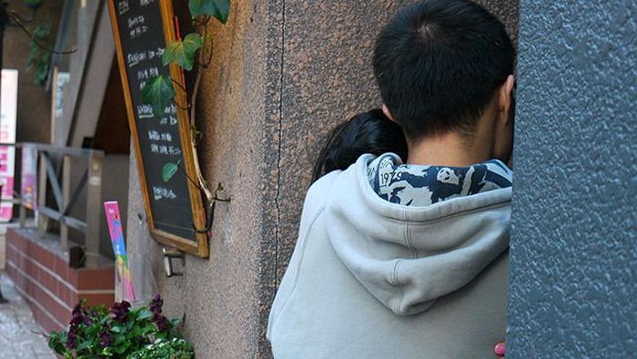 Keine echte Freundin?