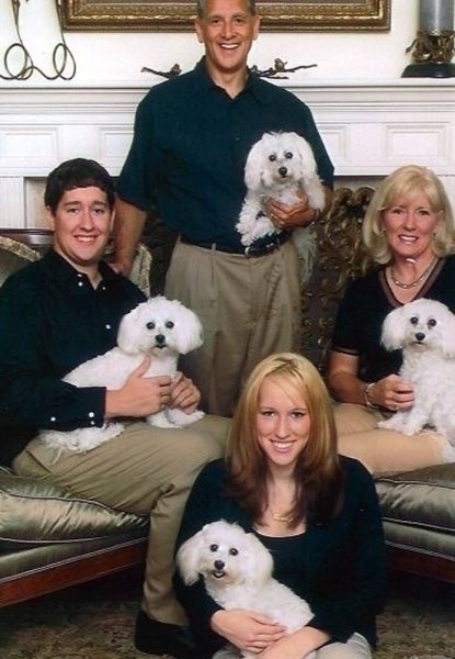 Familienfotos mit dem Haustier