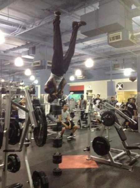 Sportsfreunde im Fitnesscenter