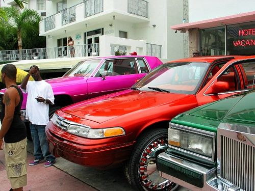Amerikanische Fahrzeuge mit coolen Felgen