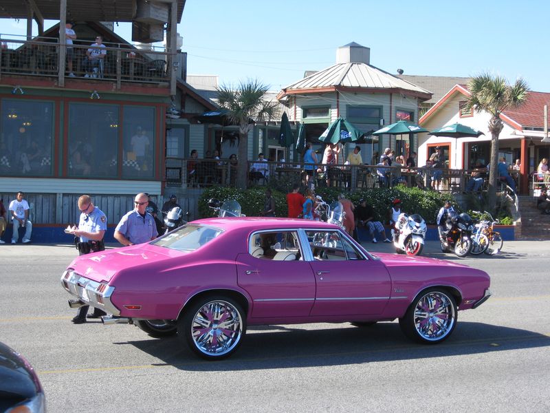 Amerikanische Fahrzeuge mit coolen Felgen