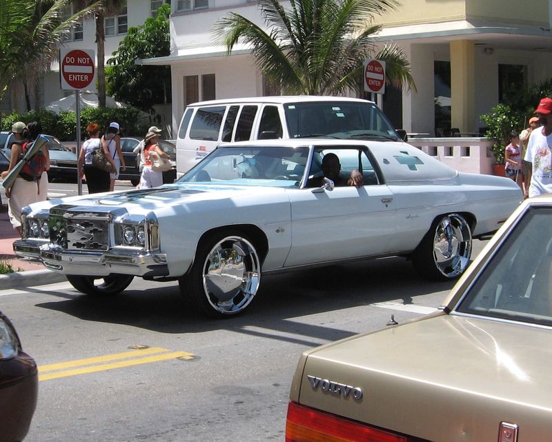 Amerikanische Fahrzeuge mit coolen Felgen