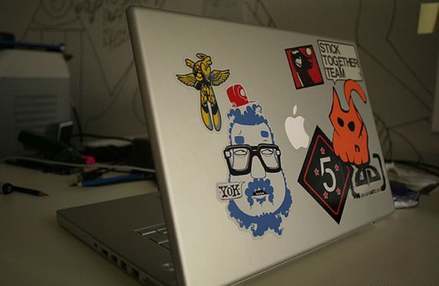 Beklebte Laptops