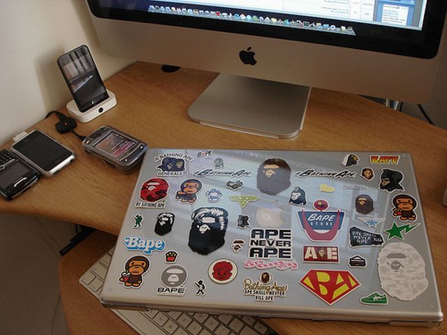 Beklebte Laptops