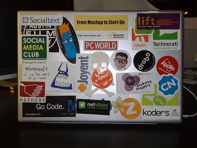 Beklebte Laptops