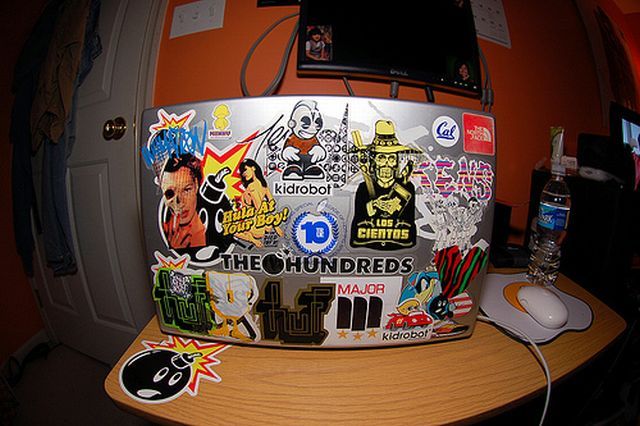 Beklebte Laptops