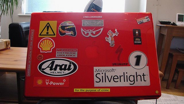 Beklebte Laptops