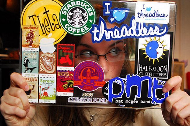 Beklebte Laptops