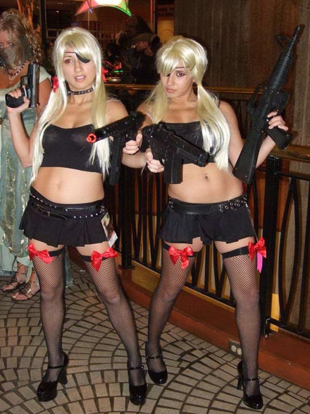 Comic-Convention Girls
