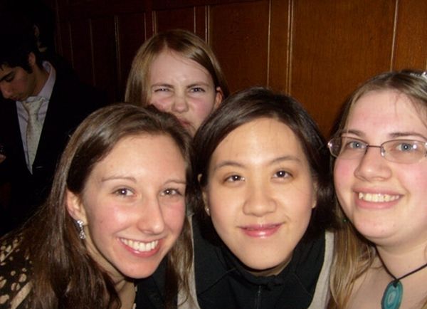 Verrückte Girls im Bild