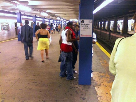 Die Hose auf halb neun