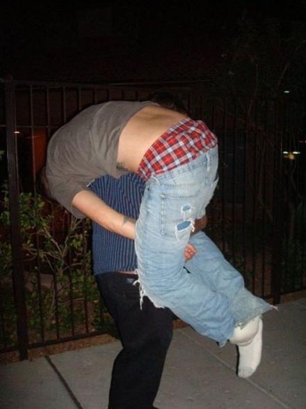 Die Hose auf halb neun