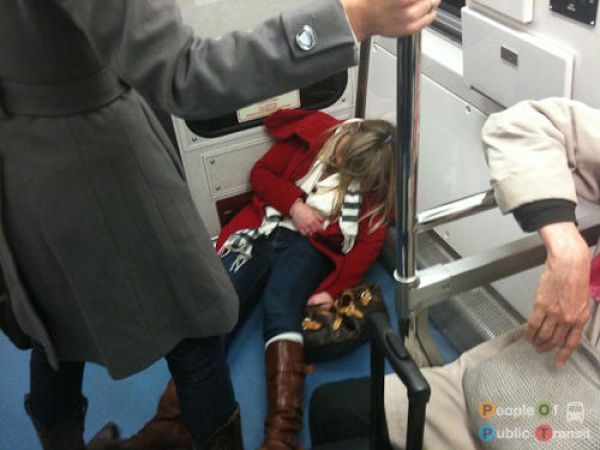 Lustige und verrückte Leute in der U-Bahn 4
