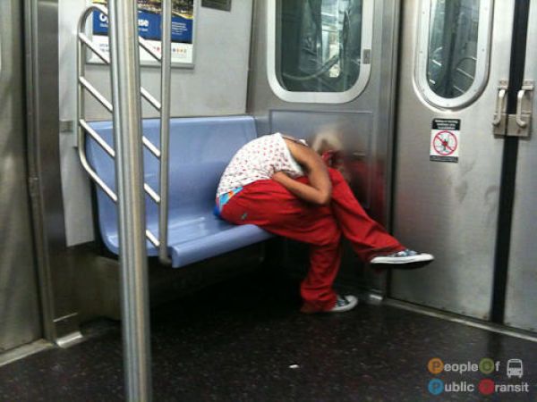 Lustige und verrückte Leute in der U-Bahn 4
