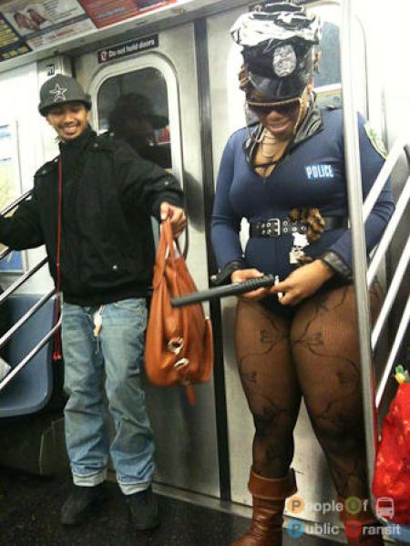 Lustige und verrückte Leute in der U-Bahn 4