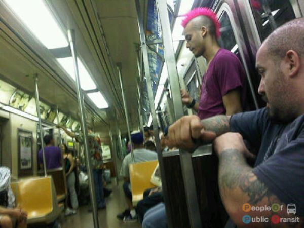 Lustige und verrückte Leute in der U-Bahn 4