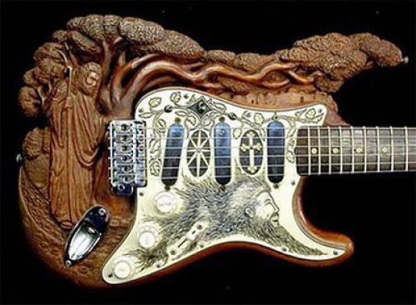 Total verrückte Gitarren