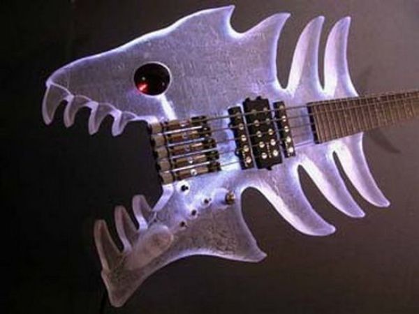 Total verrückte Gitarren