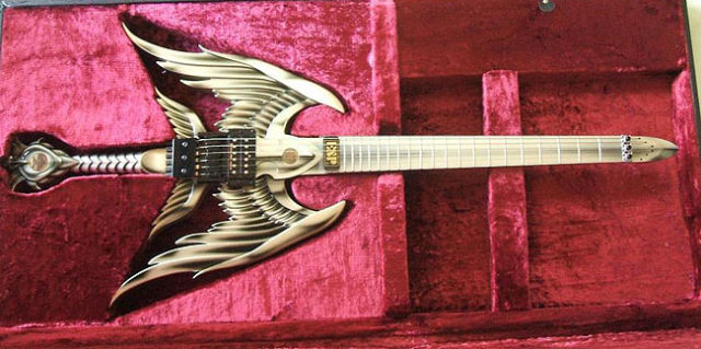 Total verrückte Gitarren