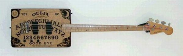 Total verrückte Gitarren