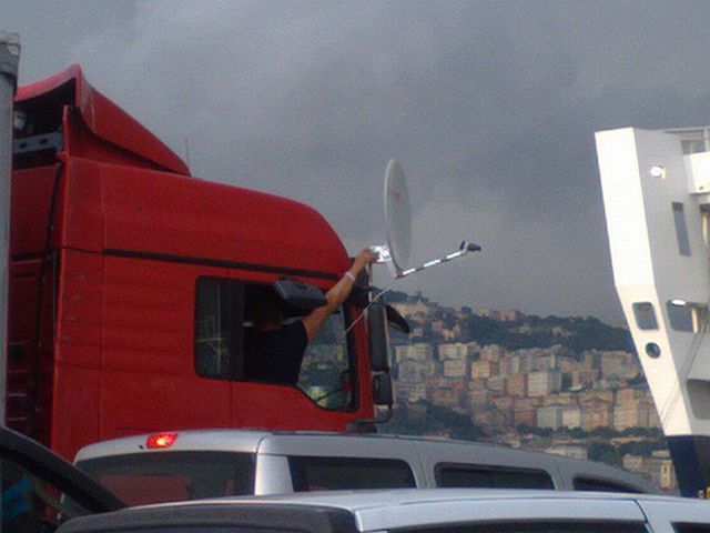 Satellitenanlagen aus aller Welt