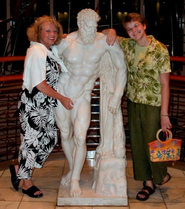 Misshandelte Statuen