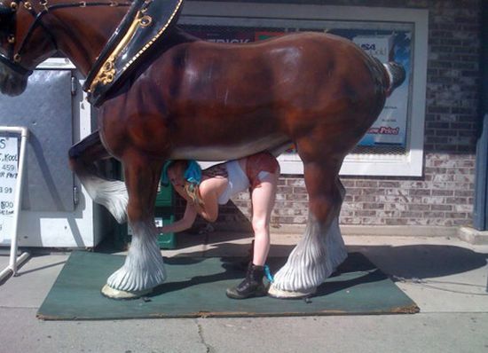 Misshandelte Statuen