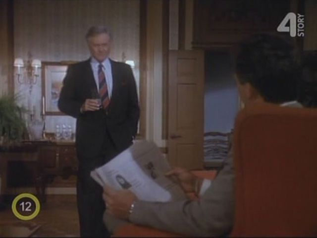Zeitung lesen in Serien und Filmen