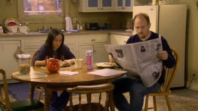 Zeitung lesen in Serien und Filmen