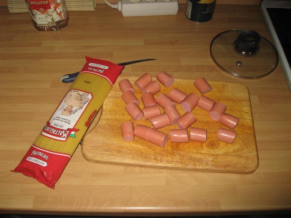 Lustige Wurst-Nudeln