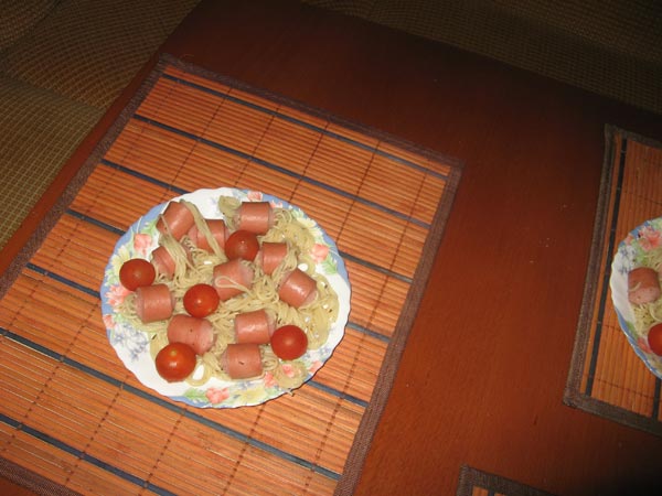 Lustige Wurst-Nudeln