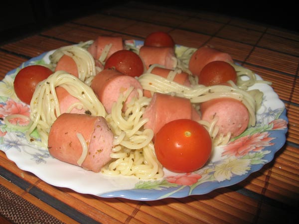 Lustige Wurst-Nudeln