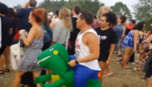 Der mit dem Dino tanzt