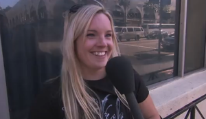 Sprich nicht in das Mic und gewinne 10 Dollar Sprich nicht in das Mic und gewinne 10 Dollar