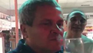 Rauchen und Saufen zugleich