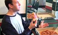 Pizzalieferung in eine Pizzeria