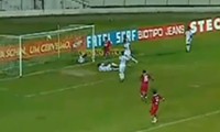 Sehr schmerzhafter Kopfball