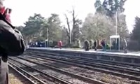Enttäuschte Eisenbahn-Fans